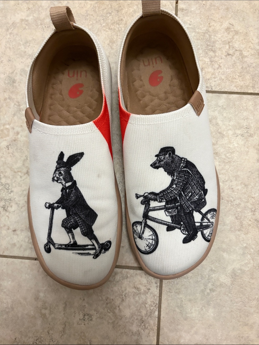 UIN Canvas Slip-On Shoes with Playful Animal Prints - White